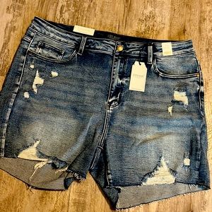 🔥Judy Blue high waisted Jean shorts🔥